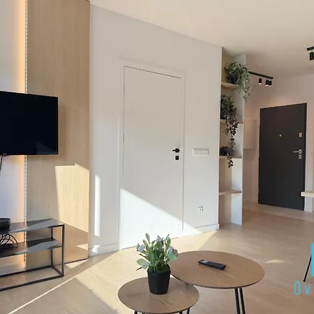 Sailor Apartment- 10 Minutes To Seaside & City Center Gdynia Exterior photo